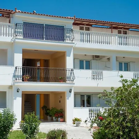 Tassia For Families & Couples (adults Only) Aparthotel