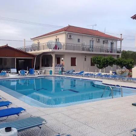 Apartmanhotel Tassia For Families & Couples (adults Only)