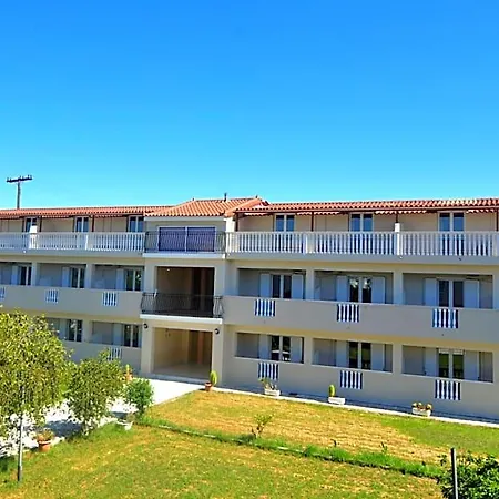Apartmanhotel Tassia For Families & Couples (adults Only)
